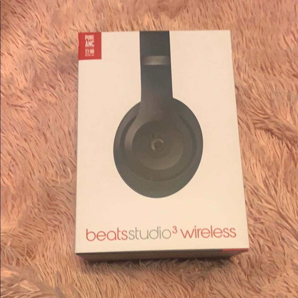 BeatsStudio3 wireless headphones